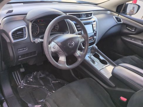 Used 2015 Nissan Murano S image 10