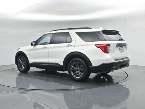 Certified 2023 Ford Explorer XLT w/ Equipment Group 202A image 7