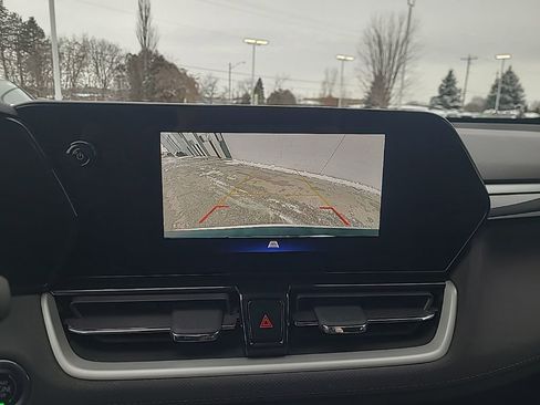 Used 2024 Chevrolet TrailBlazer LT w/ LT Cold Weather Package image 20