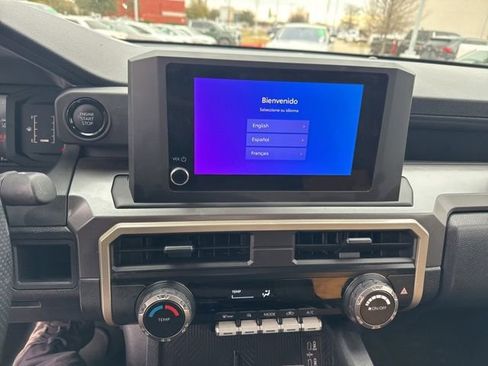 Used 2025 Toyota Tacoma 4x4 Double Cab image 10