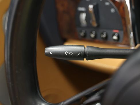 Used 2016 Rolls-Royce Ghost image 21