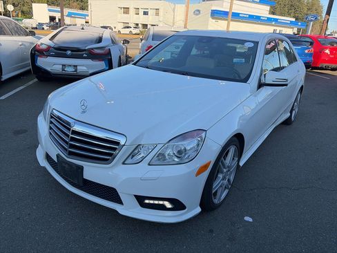 Used 2010 Mercedes-Benz E 350 4MATIC Sedan image 1