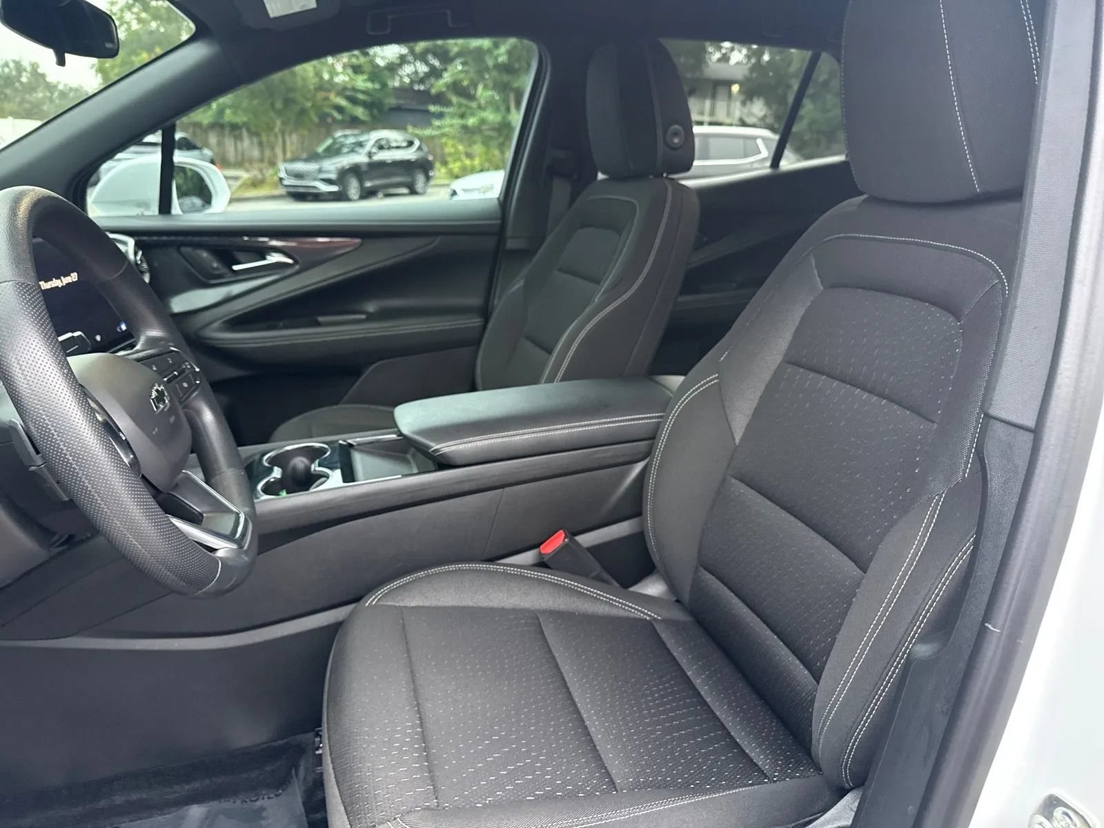 Used 2025 Chevrolet Blazer EV LT w/ Midnight/Sport Edition FWD image 12