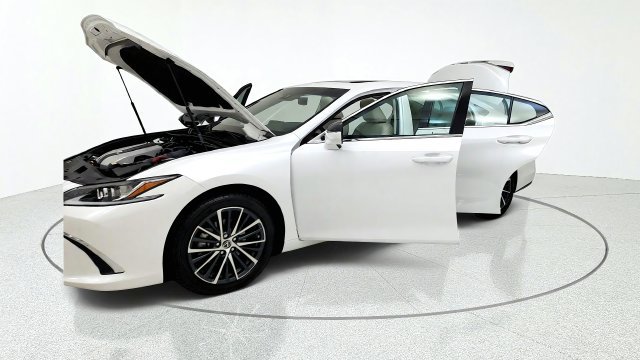 Used 2025 Lexus ES 350 w/ Premium Package FWD image 13