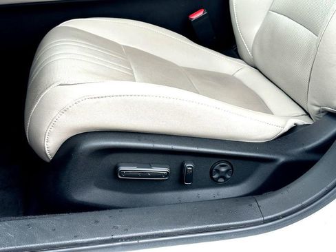 Used 2020 Honda Accord Touring image 14