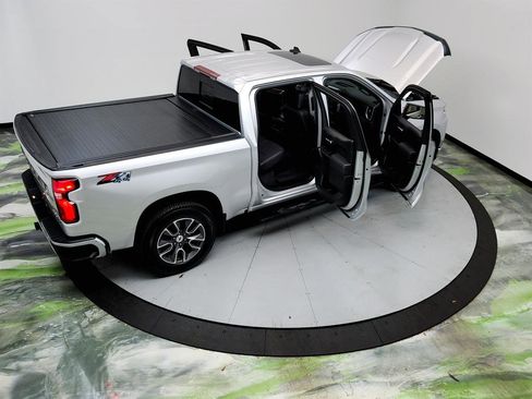 Used 2020 Chevrolet Silverado 1500 RST AWD/4WD image 36