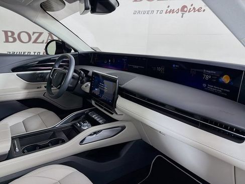 Certified 2026 Lincoln Nautilus Premier AWD/4WD image 34