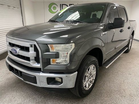 Used 2015 Ford F150 XLT image 1