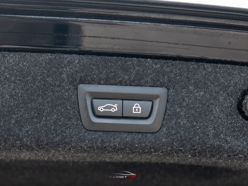 Used 2018 BMW M550i xDrive AWD/4WD image 48