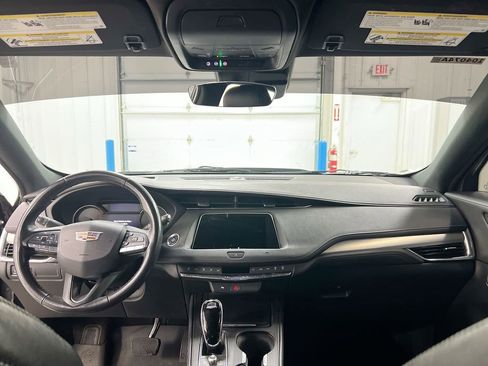 Used 2020 Cadillac XT4 Premium Luxury AWD/4WD image 10