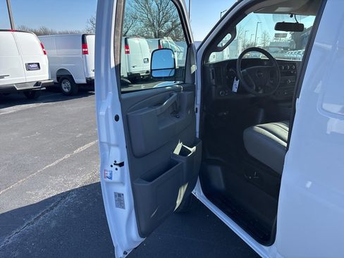 New 2025 Chevrolet Express 3500 WT w/ Driver Convenience Package image 9