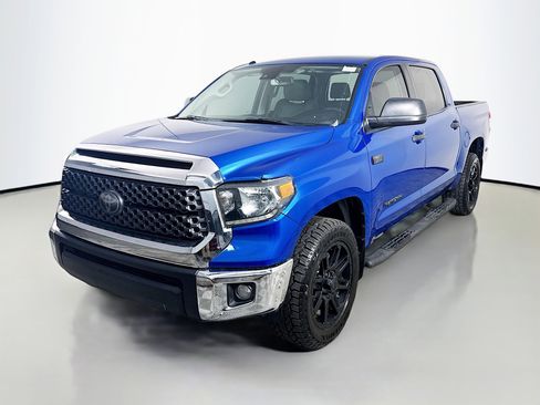 Used 2018 Toyota Tundra SR5 w/ SR5 Upgrade Package RWD image 4