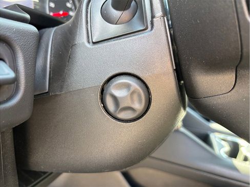 Used 2021 Chevrolet Suburban High Country image 24