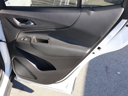 Certified 2024 Chevrolet Equinox LT image 33