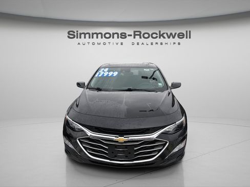 Used 2024 Chevrolet Malibu LT image 2