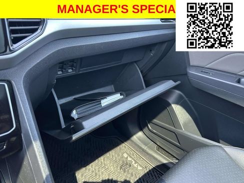 Used 2021 Volkswagen Atlas Cross Sport SEL AWD/4WD image 33