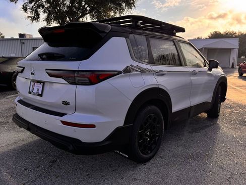 New 2026 Mitsubishi Outlander AWD image 8