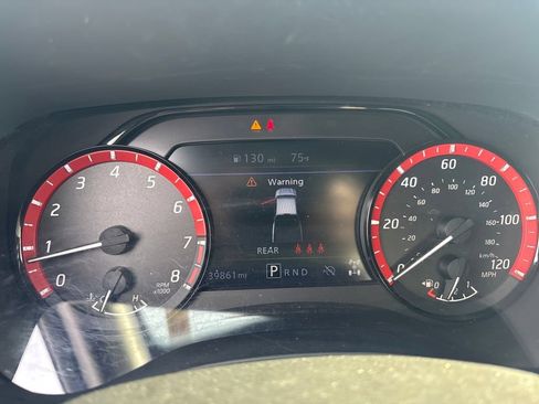 Used 2024 Nissan Frontier PRO-4X AWD/4WD image 17