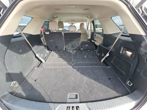 Used 2023 Ford Explorer XLT w/ Equipment Group 202A image 17