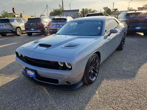 Used 2022 Dodge Challenger R/T Scat Pack w/ Plus Package RWD image 4