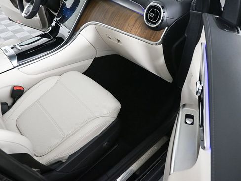 Certified 2024 Mercedes-Benz GLC 300 4MATIC image 22