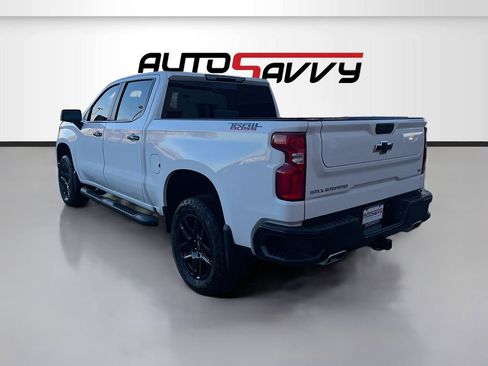 Used 2025 Chevrolet Silverado 1500 LT Trail Boss w/ Convenience Package II AWD/4WD image 5