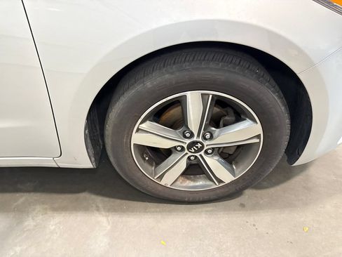 Used 2018 Kia Forte LX w/ LX Popular Package FWD image 15