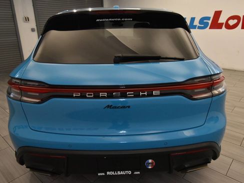 Used 2022 Porsche Macan AWD/4WD image 4
