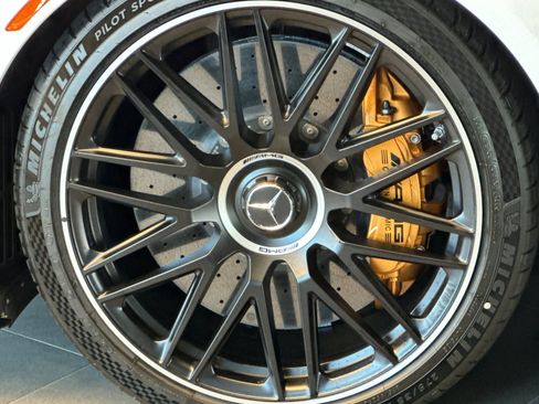 New 2026 Mercedes-Benz SL 63 AMG S e Performance 4MATIC image 29