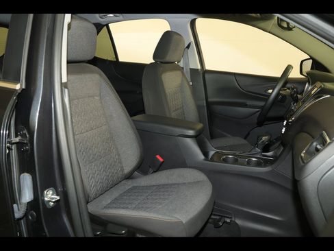 Used 2023 Chevrolet Equinox LT image 28