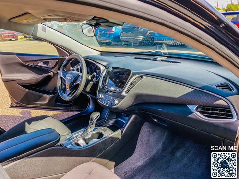Used 2023 Chevrolet Malibu LT FWD image 28