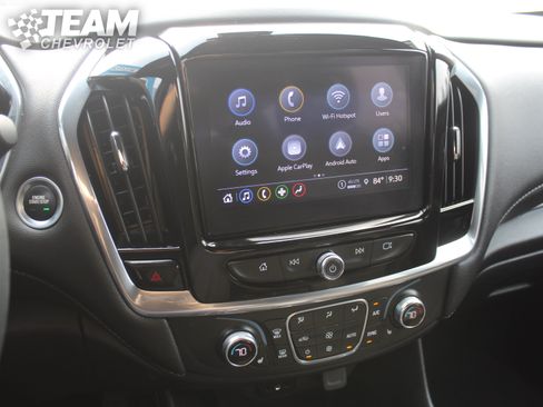 Used 2023 Chevrolet Traverse LT w/ Rear Camera Mirror Package AWD/4WD image 14