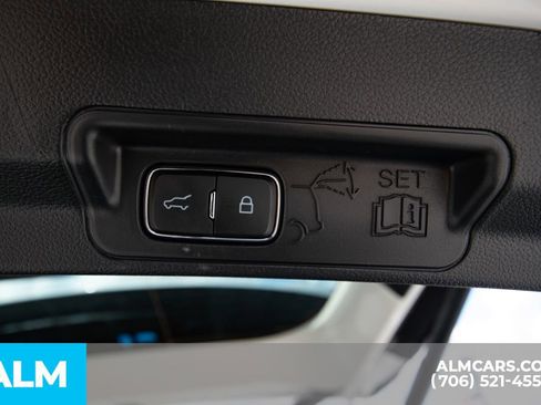 Used 2025 Ford Explorer Active image 17