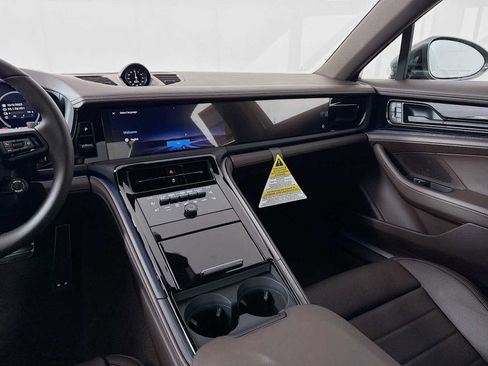 New 2026 Porsche Panamera 4 image 19