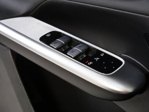 Certified 2026 Mercedes-Benz GLC 300 4MATIC image 34