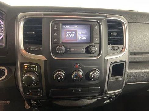 Certified 2022 RAM 1500 Classic SLT AWD/4WD image 30