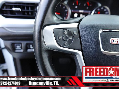 Used 2023 GMC Acadia SLT FWD image 27