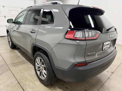 Used 2019 Jeep Cherokee Latitude Plus image 6