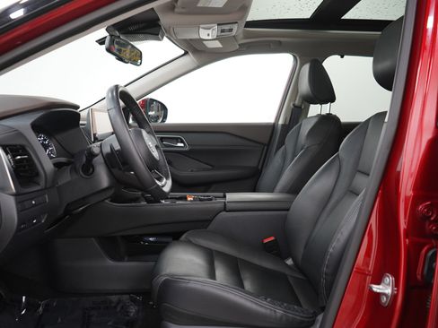 Used 2021 Nissan Rogue SL AWD/4WD image 25