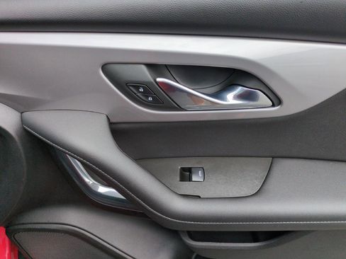 Used 2022 Chevrolet Blazer LT w/ Sound & Technology Package FWD image 37
