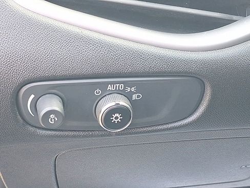 Used 2023 Chevrolet Malibu LT image 26