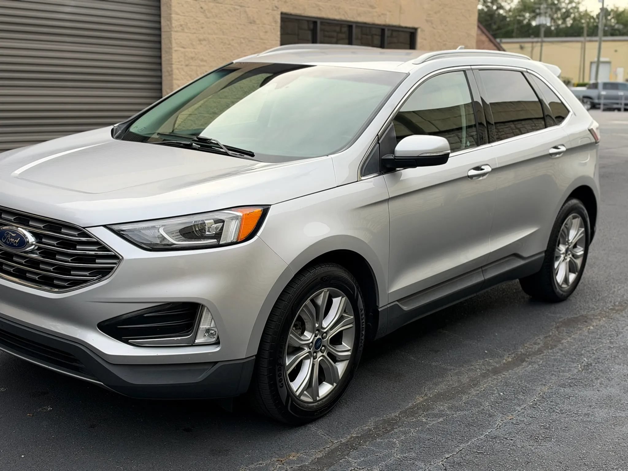 Used 2019 Ford Edge Titanium FWD image 45