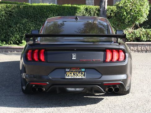 Used 2021 Ford Mustang GT Premium w/ Black Accent Package RWD image 7