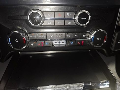 Used 2025 Ford F350 Lariat w/ Lariat Ultimate Package image 23