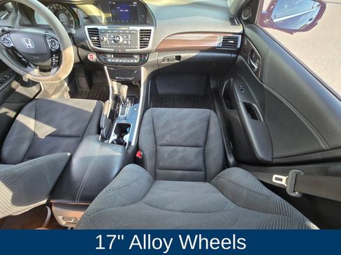 Used 2017 Honda Accord Hybrid Sedan image 16