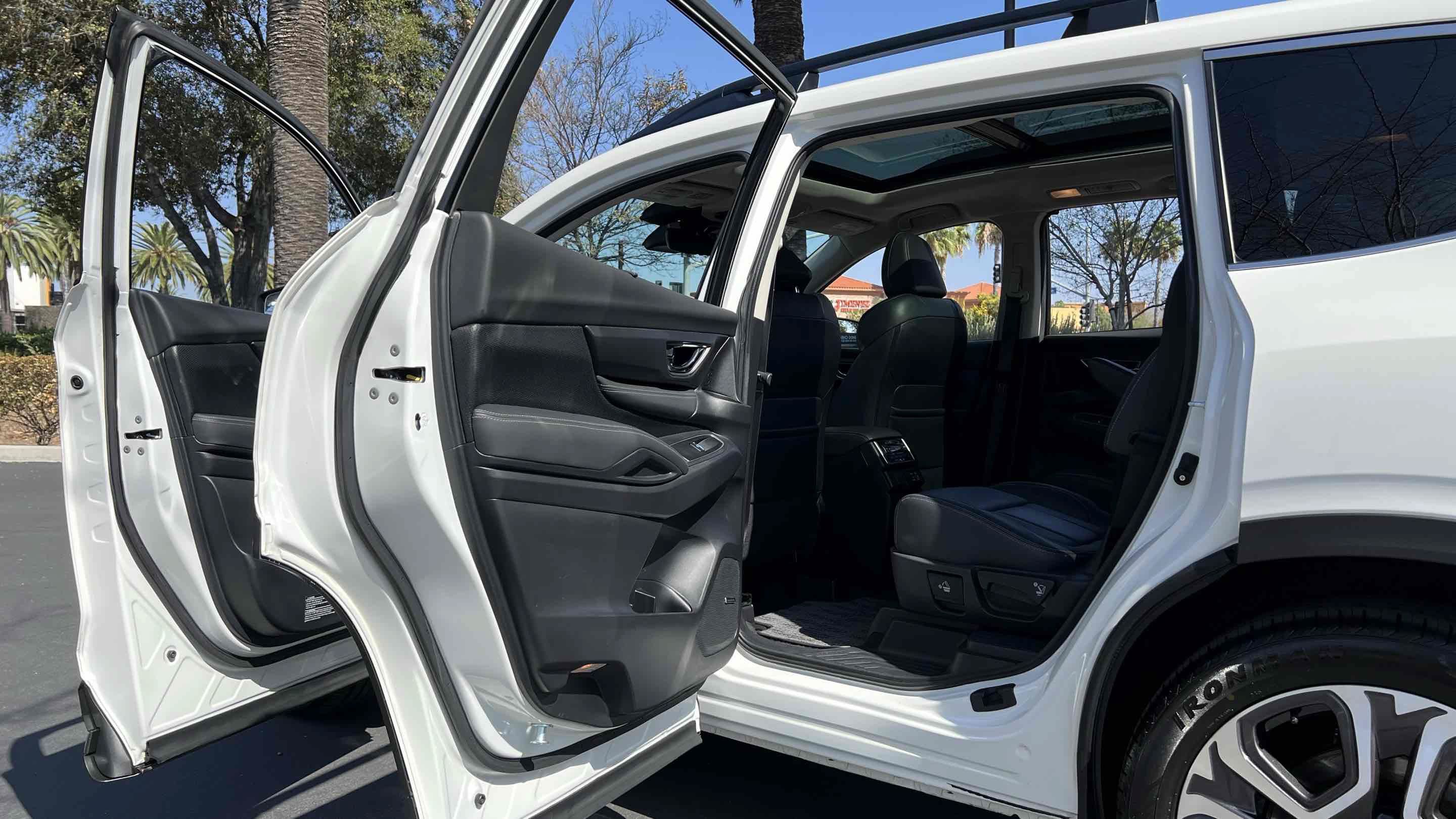 Used 2023 Subaru Ascent Limited w/ Technology Package AWD/4WD image 49