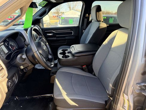 Used 2024 RAM 2500 Big Horn w/ Bed Utility Group image 3