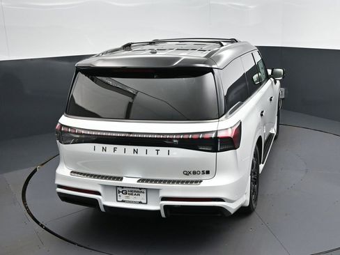 New 2026 INFINITI QX80 4WD w/ Sport Exterior Package image 37