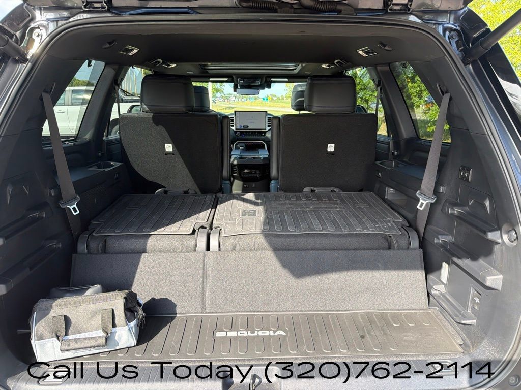 Used 2026 Toyota Sequoia Platinum AWD/4WD image 40