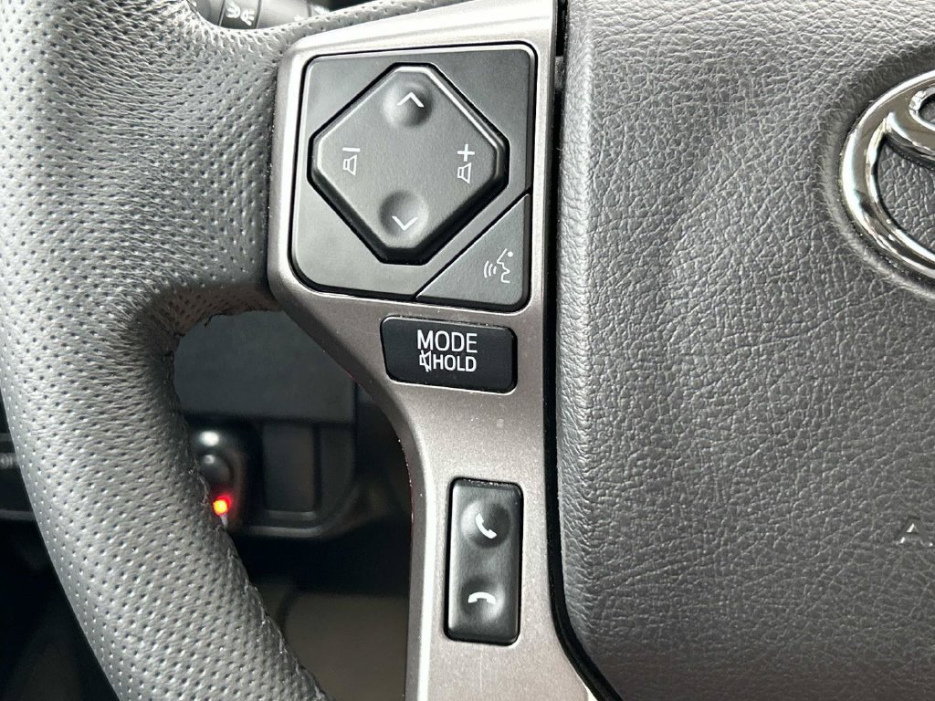 Used 2021 Toyota Tacoma SR5 RWD image 28
